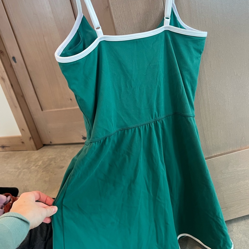 All in Motion Teal Sleeveless Top with White Accent - Picture 3 of 4